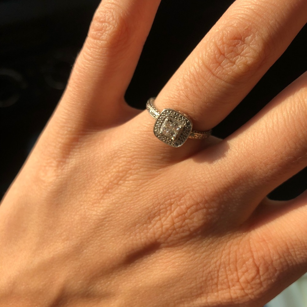 Jared whitegold 4 diamond engagement promise ring